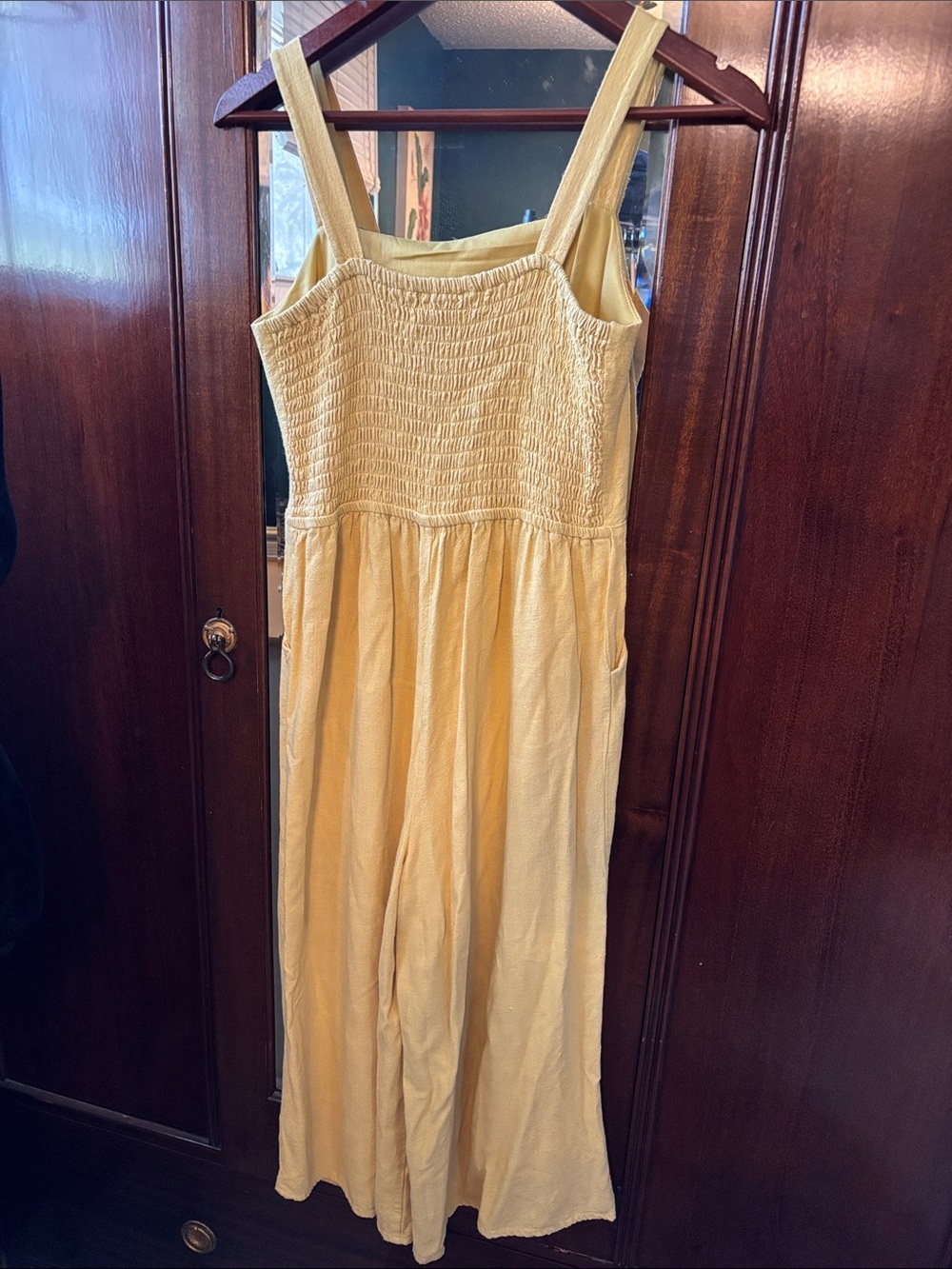 Urban Outfitters size S cotton & linen cropped jumpsuit with offset buttons - Picture 3 of 5